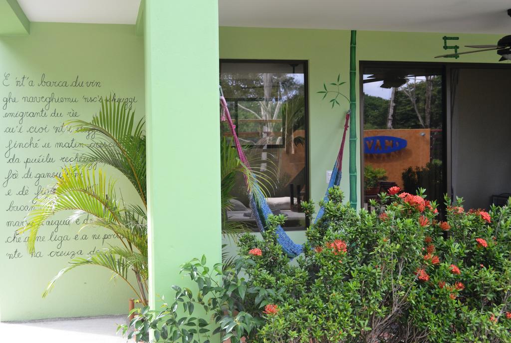 Mavi Surf Hotel Dominical Bagian luar foto