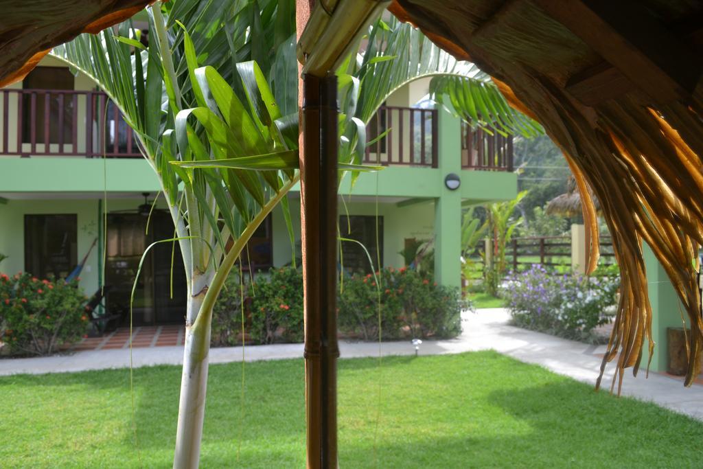 Mavi Surf Hotel Dominical Bagian luar foto