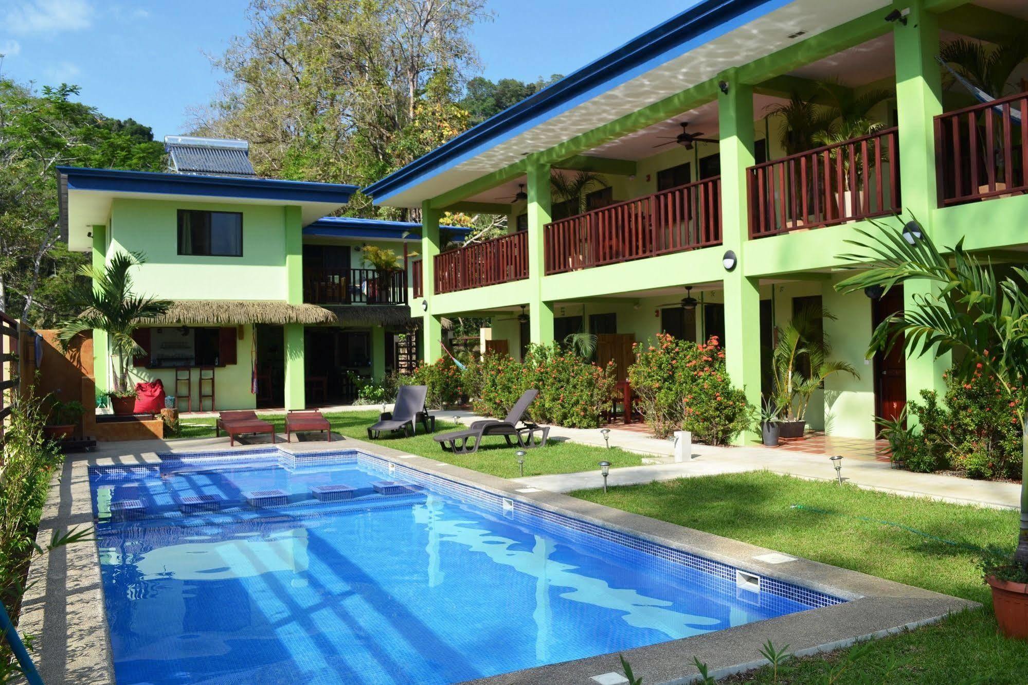 Mavi Surf Hotel Dominical Bagian luar foto