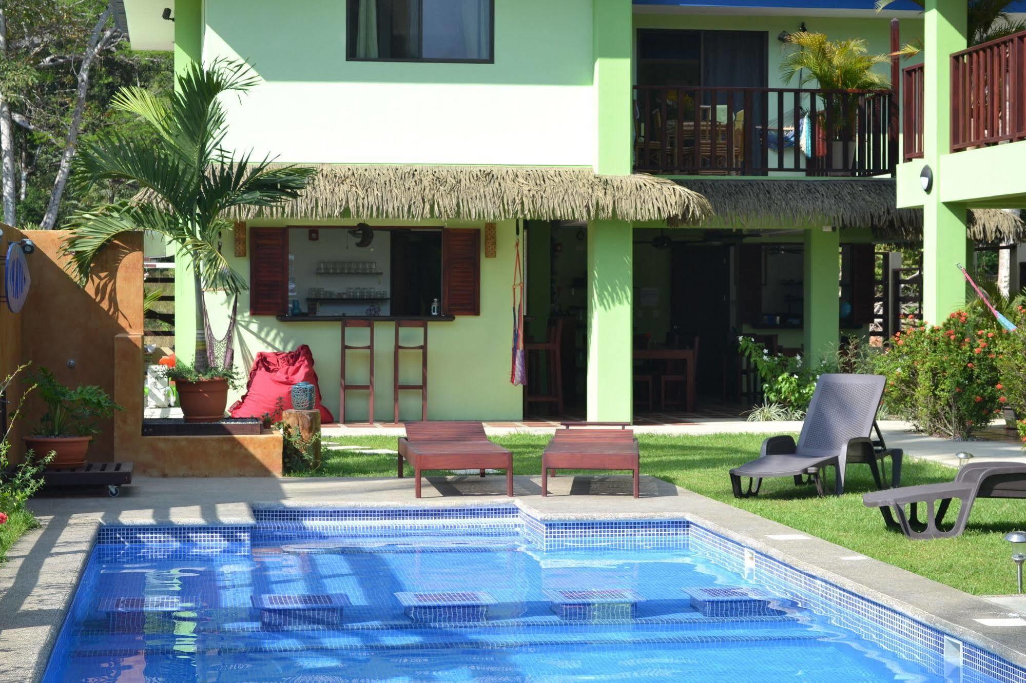 Mavi Surf Hotel Dominical Bagian luar foto